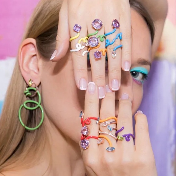 🩵 Light Blue Baby Tendril Vine Enamel Ring 🩵 - Picture 3 of 11